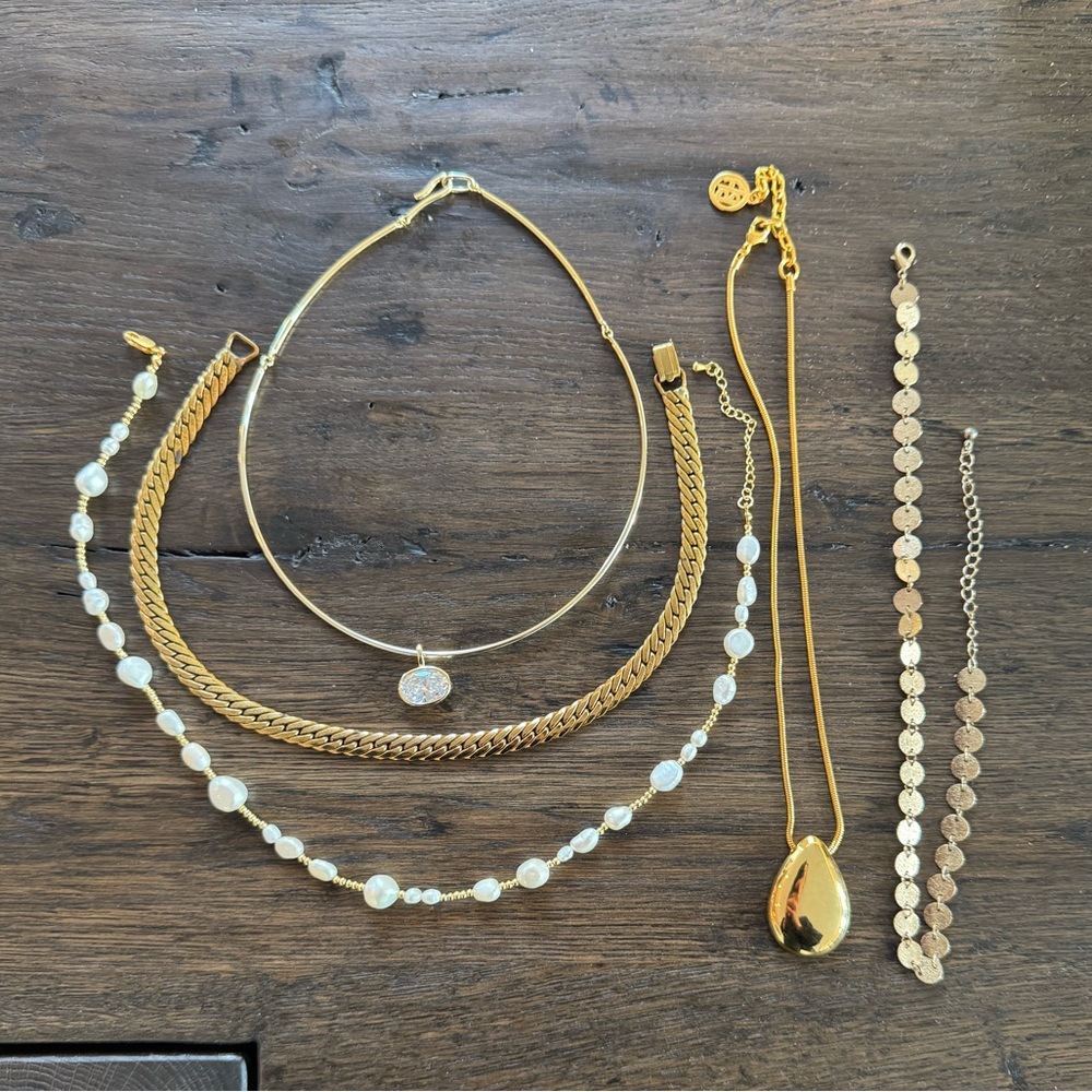 Set of 5 necklaces